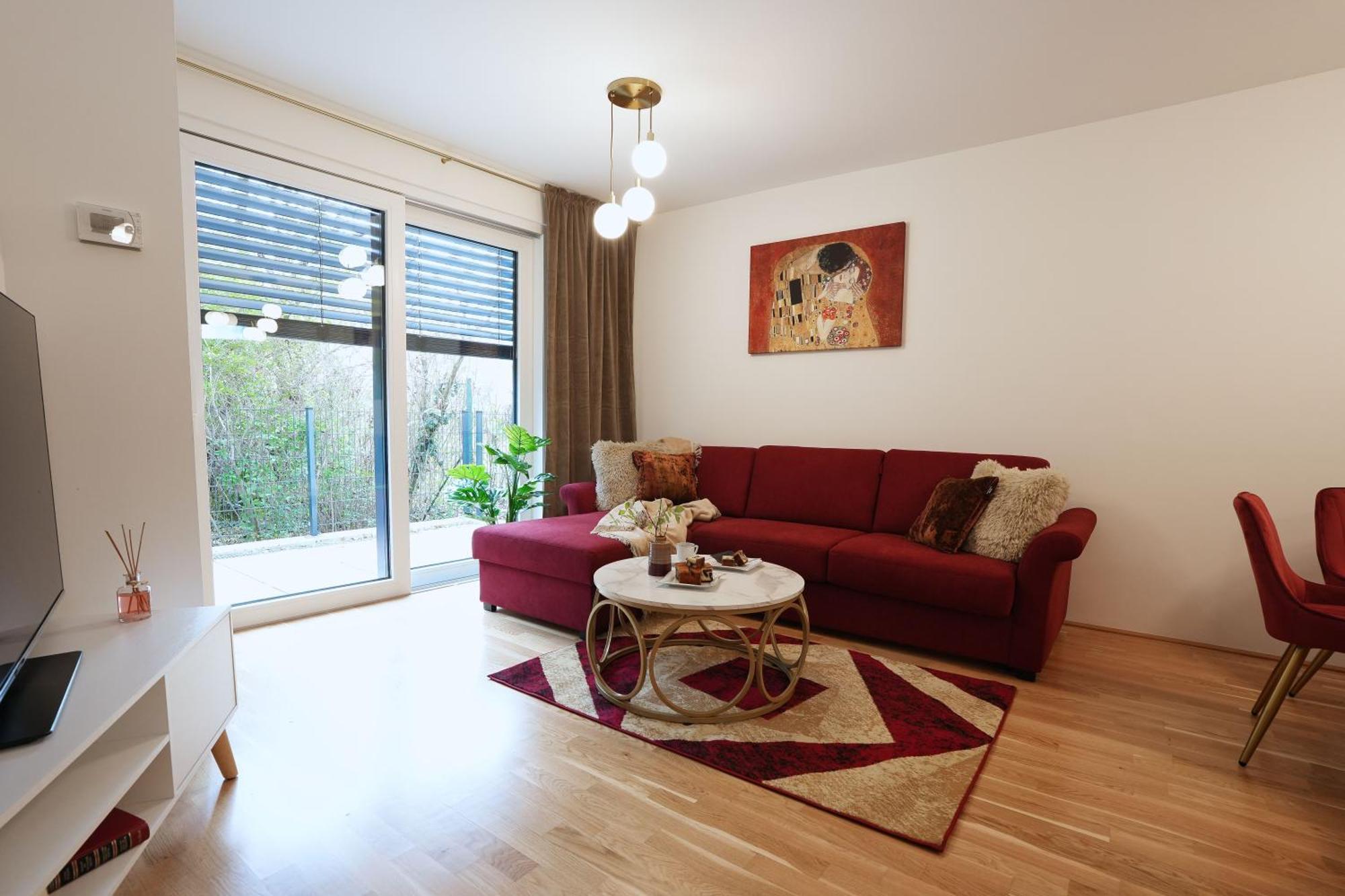 In Style At Carl's Design Residences - Modern Design Meets Comfort L Parking & Perfect Connection To Center