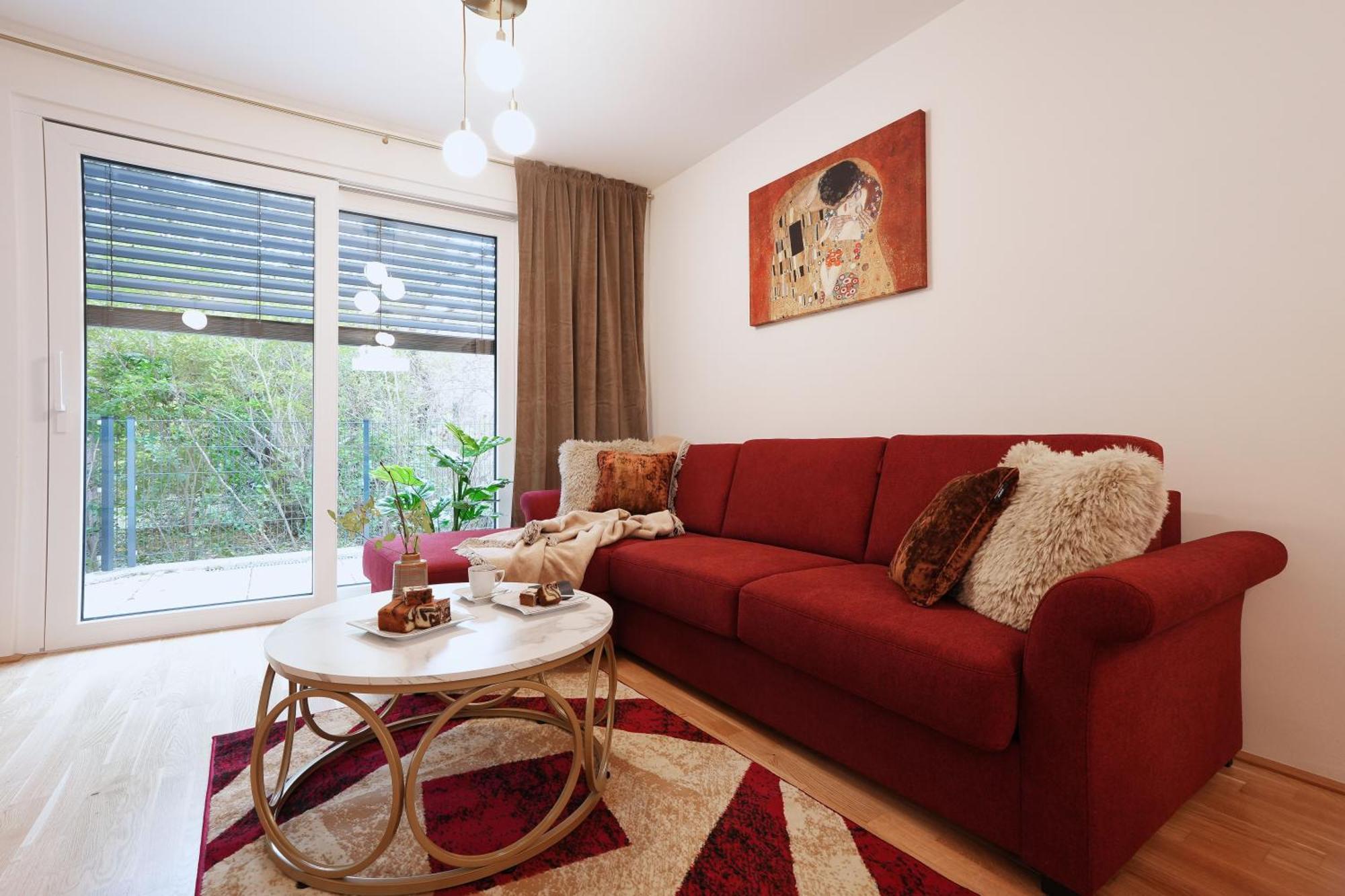In Style At Carl's Design Residences - Modern Design Meets Comfort L Parking & Perfect Connection To Center Apartment *