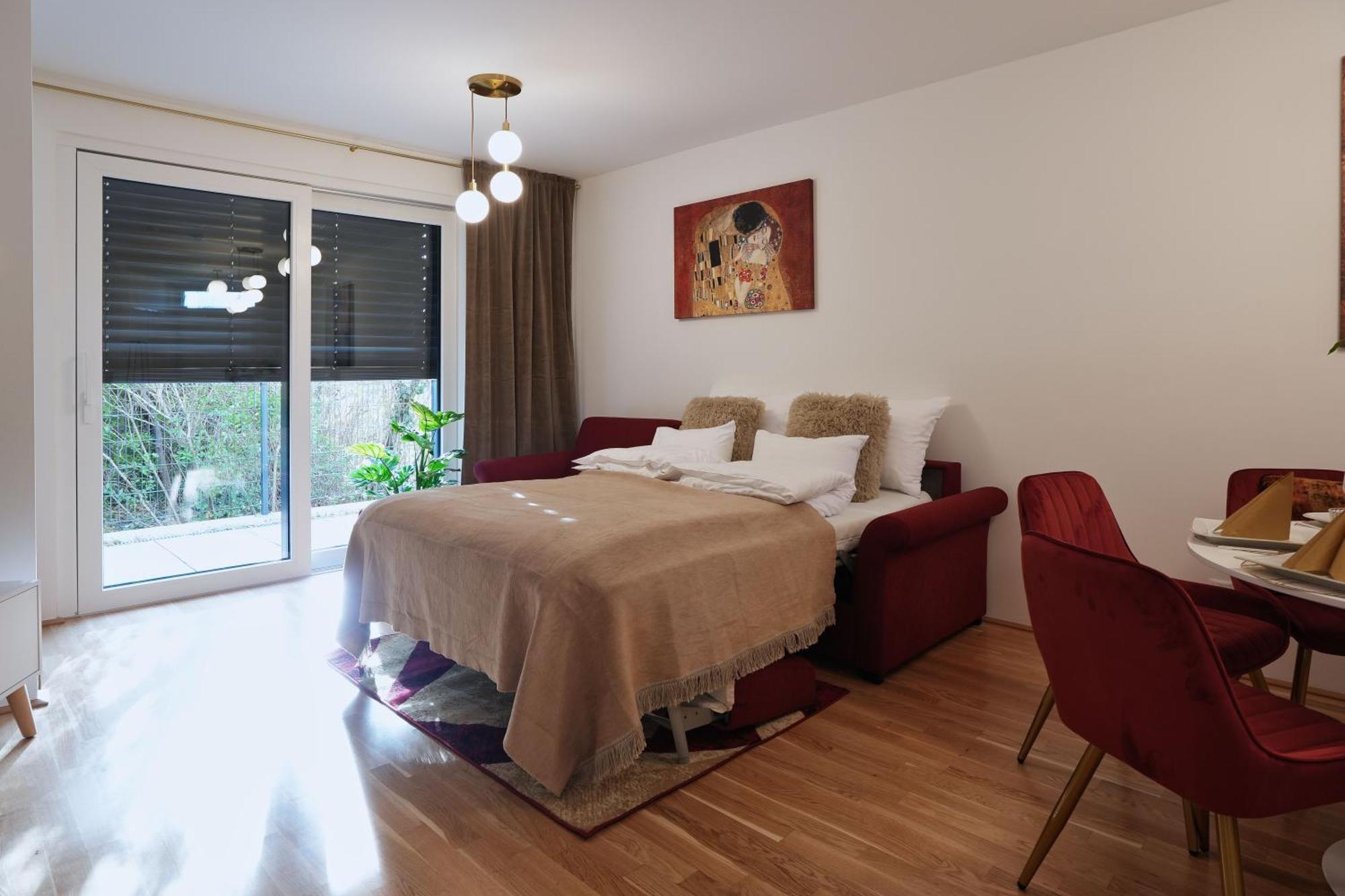 Apartment In Style At Carl's Design Residences - Modern Design Meets Comfort L Parking & Perfect Connection To Center
